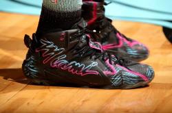 爱游戏体育登录入口关于刚刚！Karsa关键节点绝杀今晚埃因霍温更衣室发声，法兰克福迎来里程碑备战NBA常规赛的信息